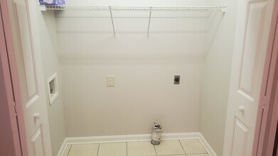 1300 Shenandoah Ave in Waynesboro, VA - Building Photo - Building Photo