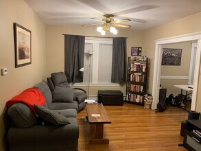 14 Lyons Ct in Watertown, MA - Foto de edificio - Building Photo