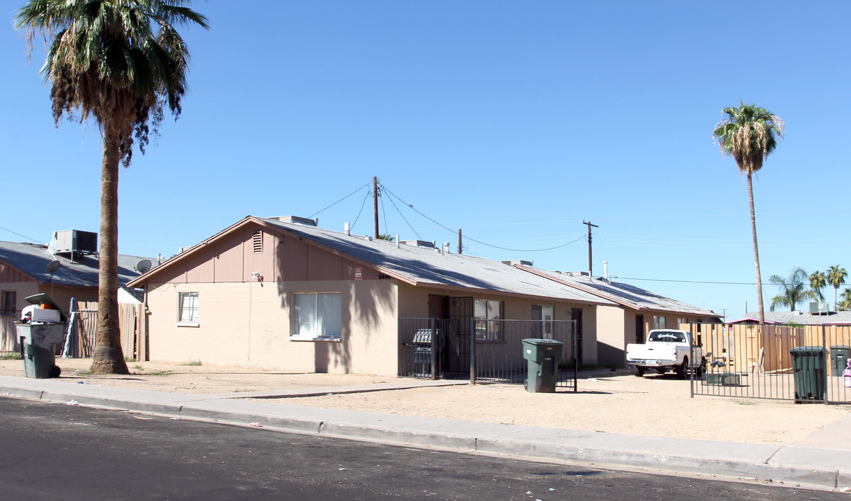 6444 S 22nd St in Phoenix, AZ - Building Photo