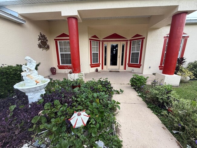 332 SW Glenwood Dr in Port St. Lucie, FL - Building Photo - Building Photo