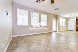 989 Crescent Falls St in Henderson, NV - Building Photo - Building Photo
