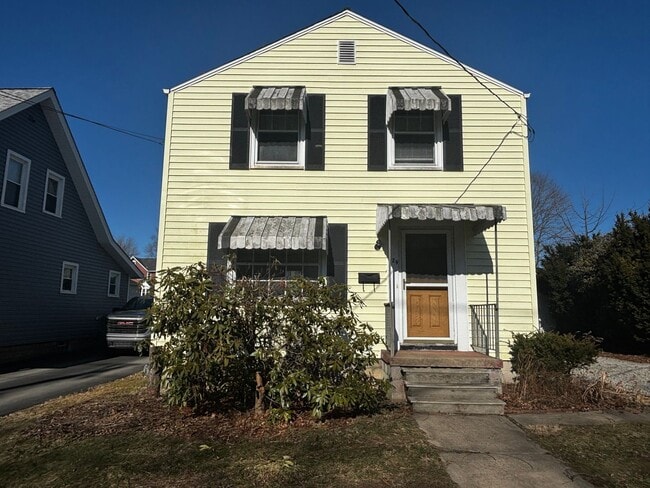 property at 429 W Poplar St