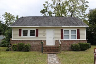 220 Jones St in New Bern, NC - Building Photo