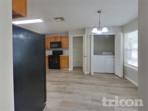 3784 Lauren Crest Ct in Jacksonville, FL - Building Photo - Building Photo