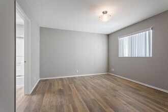 Monaco Apartments in Los Angeles, CA - Building Photo - Building Photo