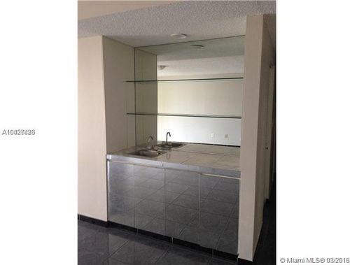 16531 NE 35th Ave-Unit -10C in North Miami Beach, FL - Building Photo - Building Photo
