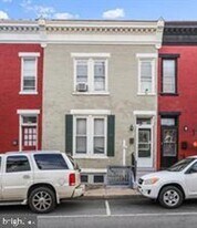 210 N Locust St in Hagerstown, MD - Building Photo