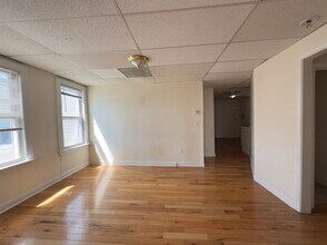 1004 Bennington St in Boston, MA - Building Photo - Building Photo