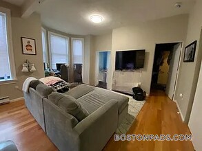 23 Cortes St in Boston, MA - Building Photo - Building Photo