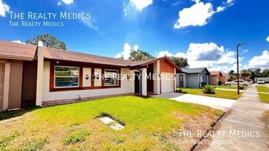 999 Mancha Real Dr in Orlando, FL - Foto de edificio - Building Photo