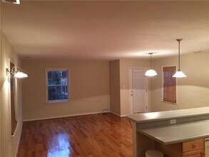 685 Garibaldi St SW in Atlanta, GA - Foto de edificio - Building Photo