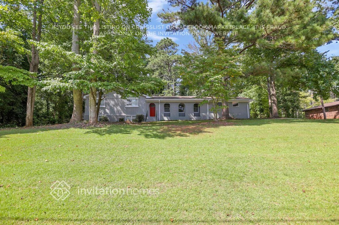 7185 Cane Leaf Dr in Fairburn, GA - Building Photo
