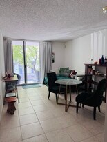 800 N Miami Ave, Unit #E206 in Miami, FL - Building Photo