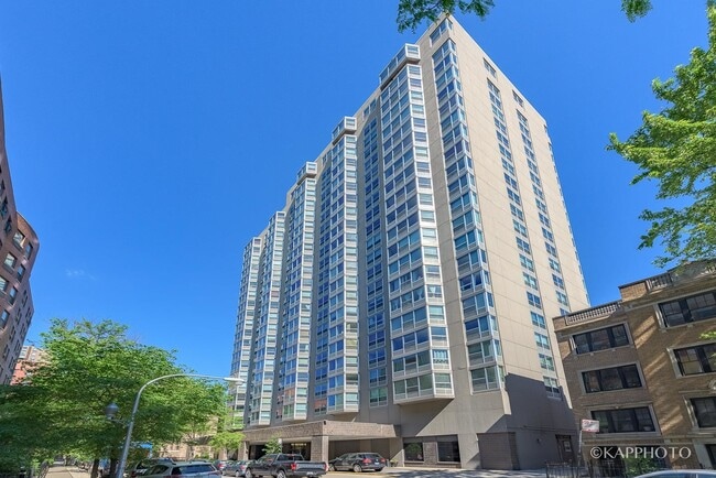 property at 720 W Gordon Terrace