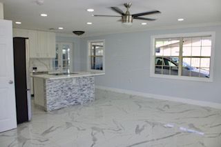 3954 Coconut Cir N in Naples, FL - Building Photo - Building Photo