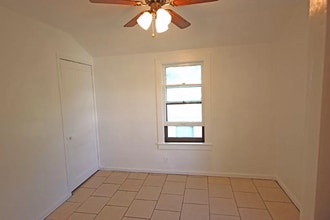 113 S Chicago St in Salina, KS - Building Photo - Building Photo