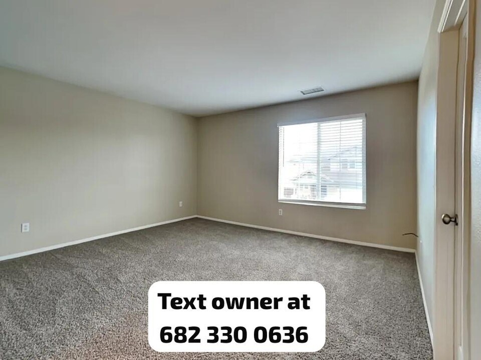 1068 E Agate Ct in Gardena, CA - Building Photo