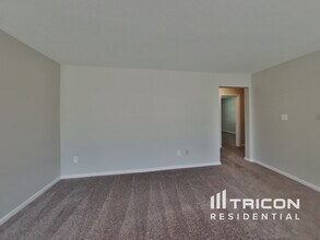 3741 Gray Heather Ln in Whitestown, IN - Building Photo - Building Photo