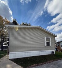 186 Carriage Ln in Chicago Heights, IL - Building Photo - Building Photo