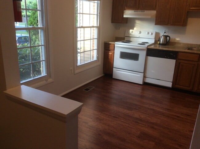 7602 Quincewood Ct in Rockville, MD - Building Photo - Building Photo