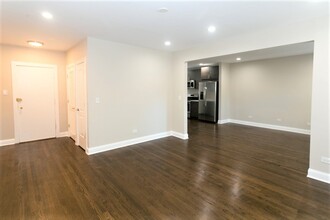 1433 W Farragut Ave, Unit 3A in Chicago, IL - Foto de edificio - Building Photo