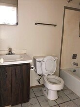 26 High St-Unit -4 in Norwalk, CT - Building Photo - Building Photo