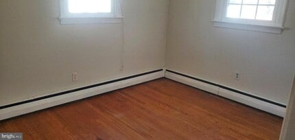 357 Fir St in Warminster, PA - Building Photo - Building Photo