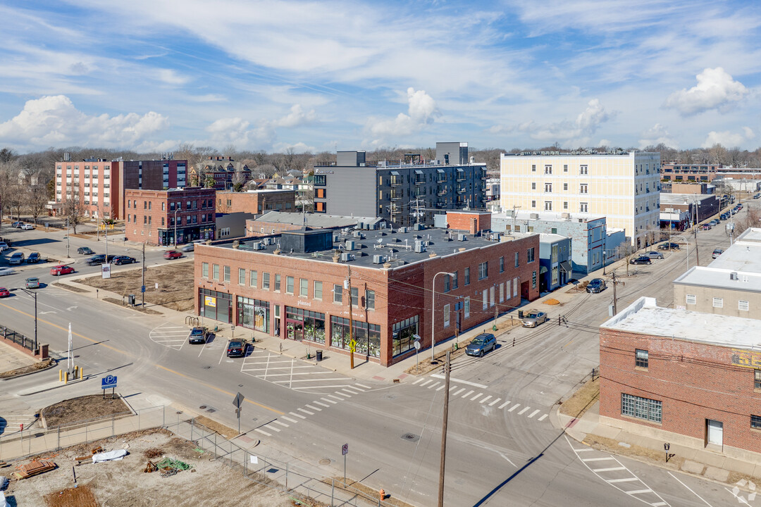 The Hickory in Champaign, IL - Foto de edificio