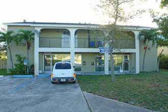 The Club at Boynton Beach in Lake Worth, FL - Building Photo - Building Photo