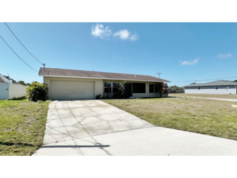 1418 SE 23rd Terrace in Cape Coral, FL - Building Photo
