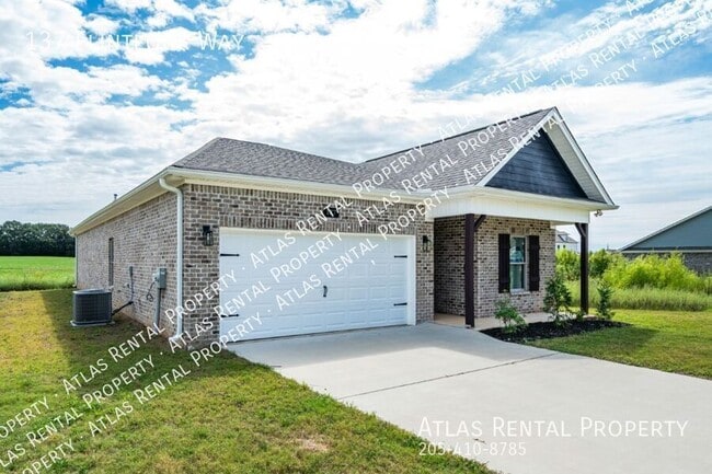 137 Flintlock Wy in New Market, AL - Building Photo - Building Photo