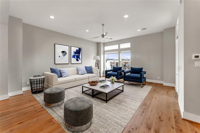 property at 1033 Roberts St