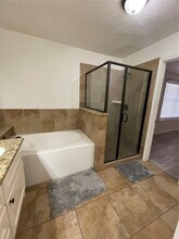 11014 Landsbury Cir in Houston, TX - Building Photo - Building Photo