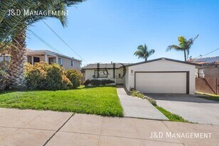 3419 Russell St in San Diego, CA - Building Photo