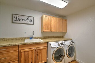 1774 S Ment Dr in Decatur, IL - Building Photo - Building Photo