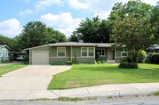 property at 115 Larkwood Dr
