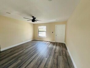 4195 Sanders Dr in Lake Worth Beach, FL - Building Photo - Building Photo