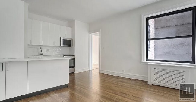 GROVE STREET, Unit 2C in New York, NY - Building Photo - Building Photo