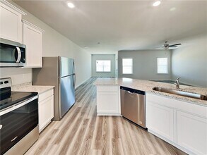 1000 Claas Wy in Locust Grove, GA - Building Photo - Building Photo
