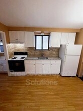 716 W Lackawanna Ave in Blakely, PA - Building Photo - Building Photo