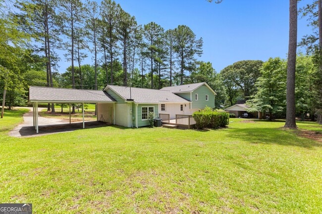 223 Pinehaven Dr in Lagrange, GA - Building Photo - Building Photo