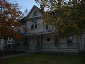 43 Main St in Pittsfield, NH - Building Photo