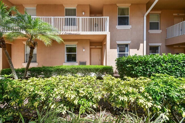 property at 1003 Fairwaycove Ln