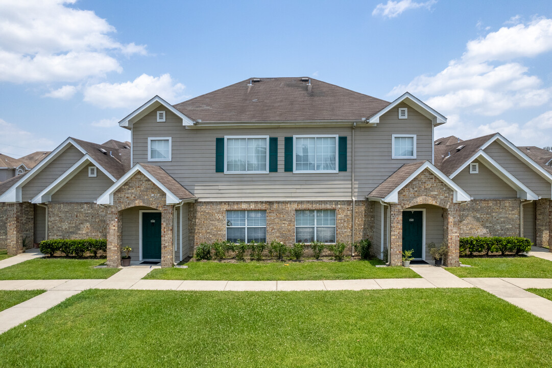 Town Park Townhomes in Houston, TX - Building Photo