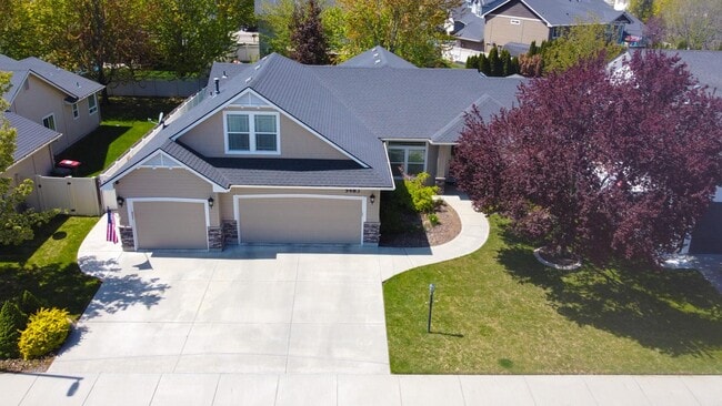 5483 N Black Sand Ave in Meridian, ID - Building Photo - Building Photo