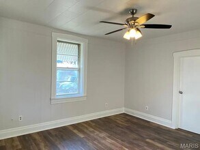 1201 N Charles St in Belleville, IL - Building Photo - Building Photo