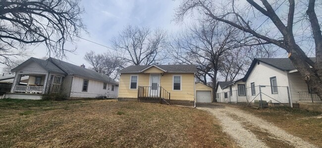 property at 1023 N St Paul St