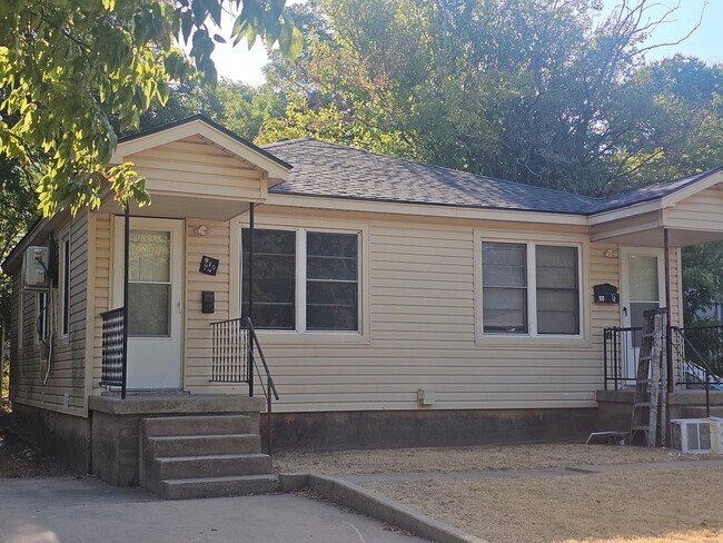 property at 910 SW 7th St