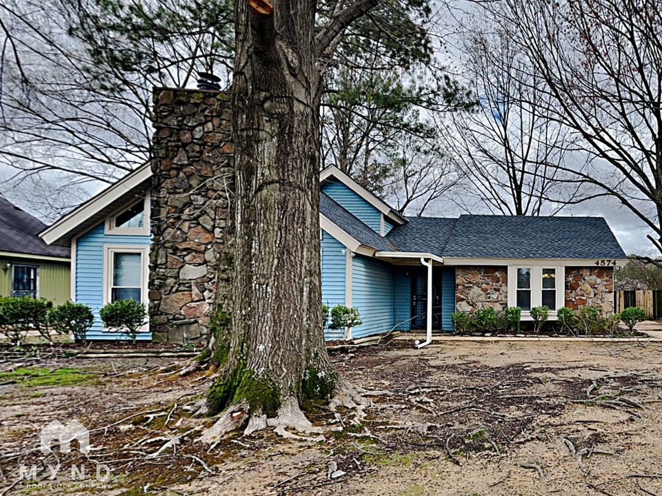 4574 Trout Valley Dr in Memphis, TN - Building Photo