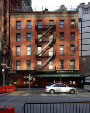 137-139 Greenwich St in New York, NY - Building Photo - Building Photo